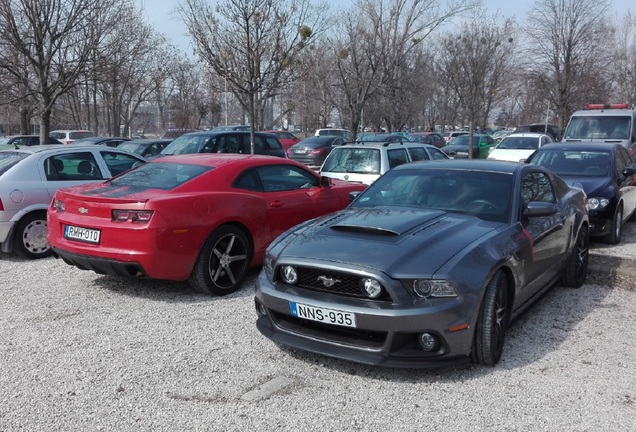 Ford Mustang GT 2013