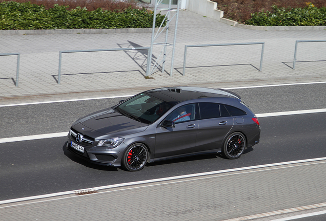 Mercedes-AMG CLA 45 Shooting Brake X117