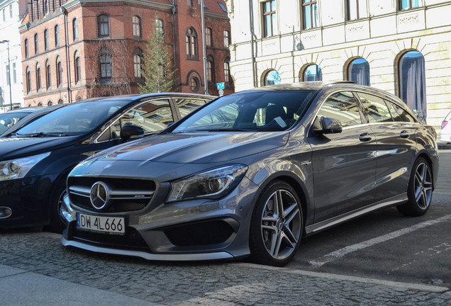 Mercedes-AMG CLA 45 Shooting Brake X117