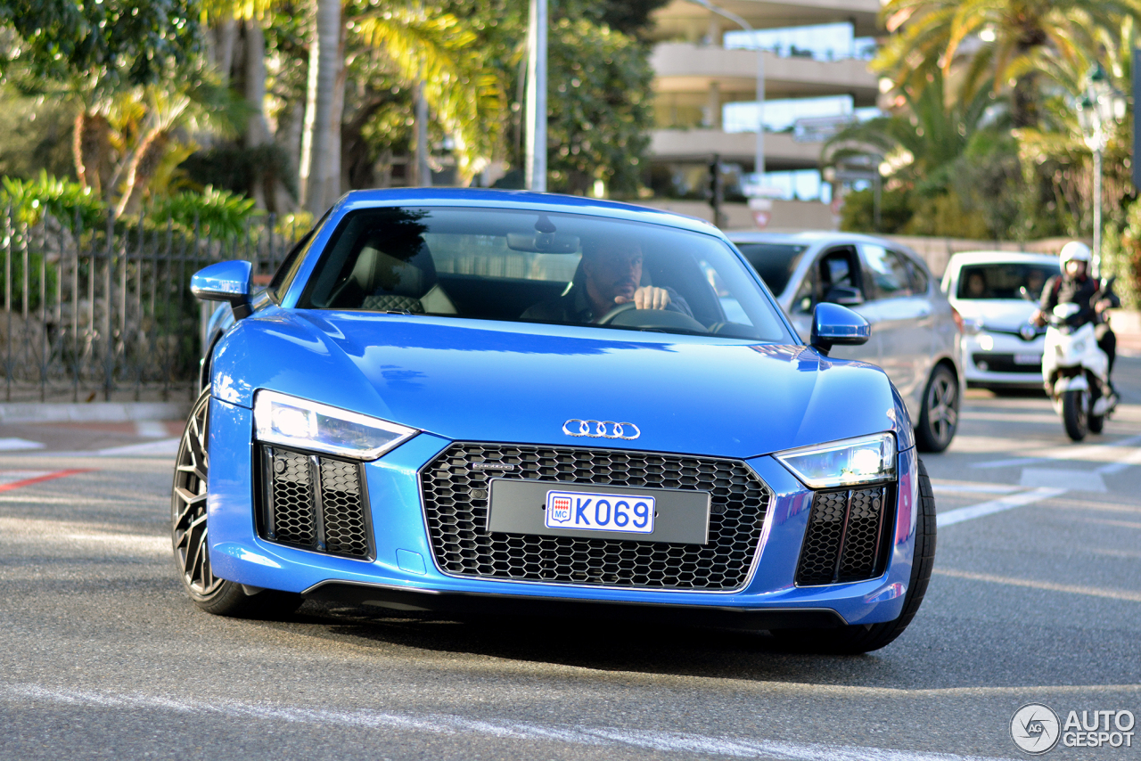 Audi R8 V10 2015