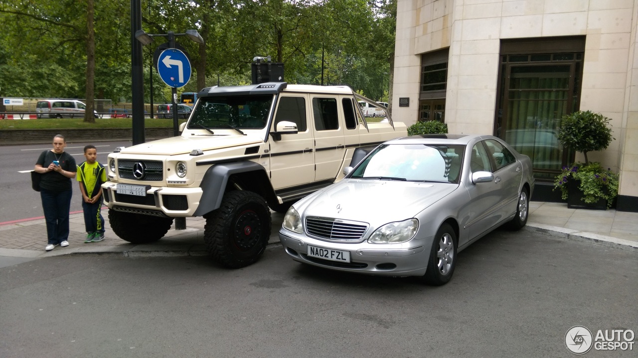 Mercedes-Benz G 63 AMG 6x6