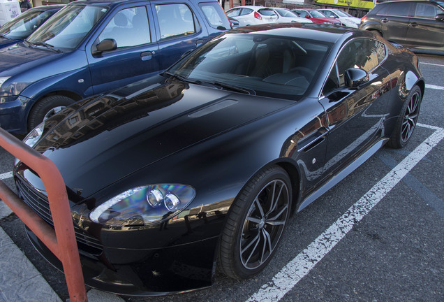 Aston Martin V8 Vantage S