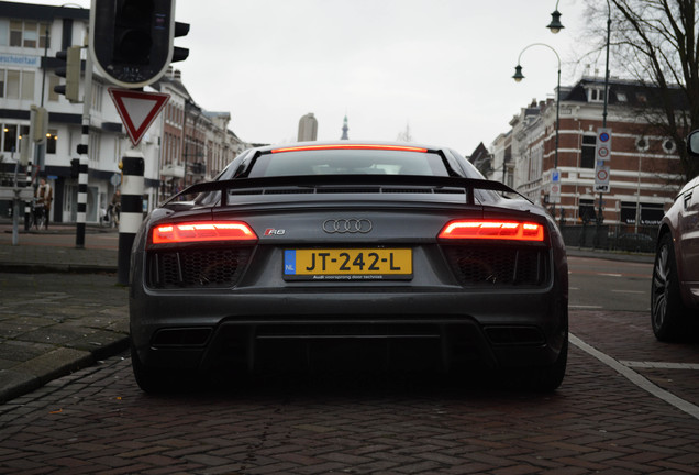 Audi R8 V10 Plus 2015