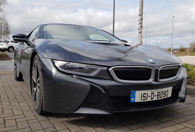 BMW i8