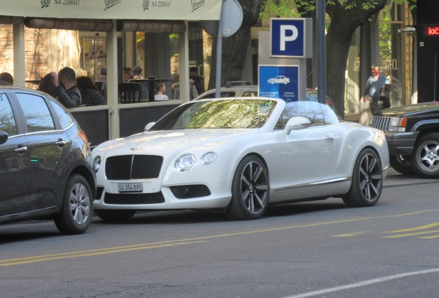 Bentley Continental GTC V8