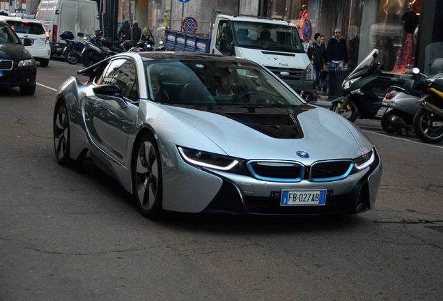 BMW i8