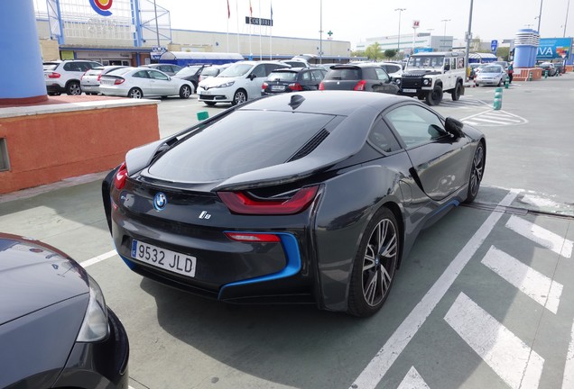 BMW i8