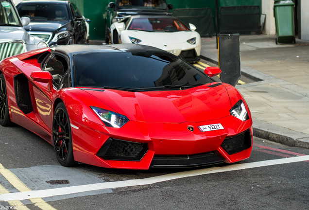 Lamborghini Aventador LP700-4 Roadster