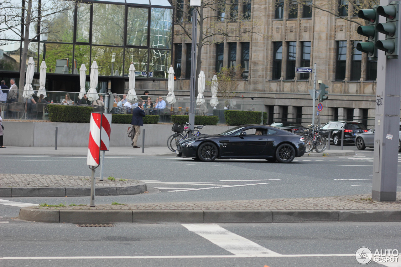 Aston Martin V12 Vantage S