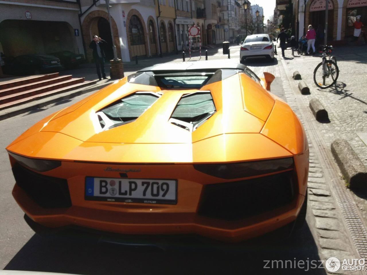 Lamborghini Aventador LP700-4 Roadster