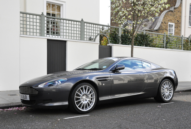 Aston Martin DB9