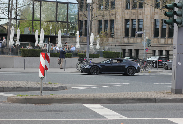 Aston Martin V12 Vantage S