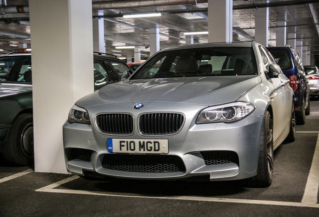 BMW M5 F10 2011