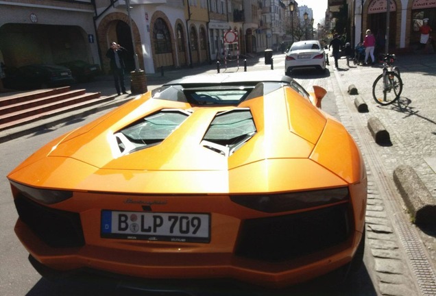 Lamborghini Aventador LP700-4 Roadster