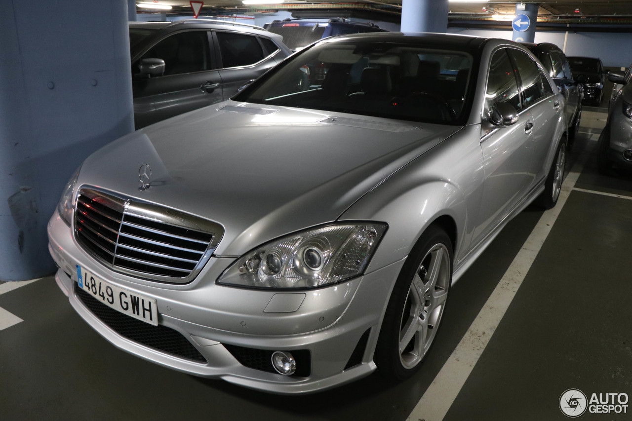 Mercedes-Benz S 63 AMG W221