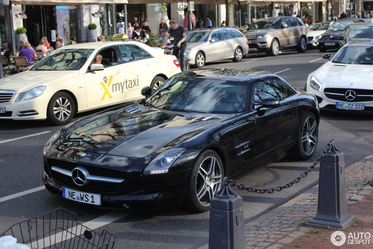 Mercedes-Benz SLS AMG