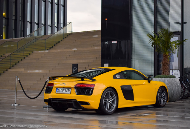 Audi R8 V10 Plus 2015