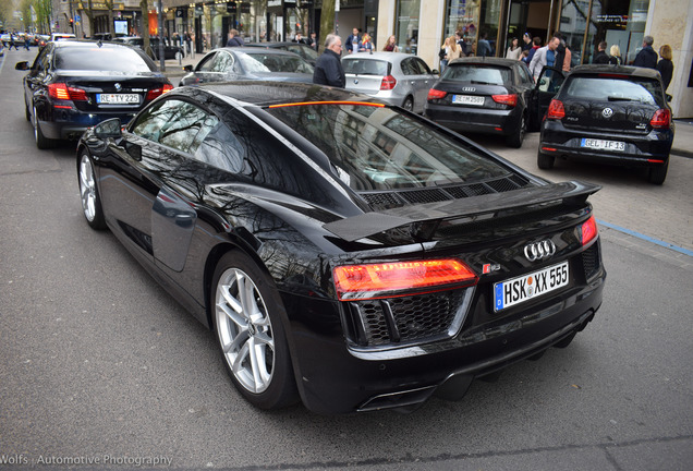 Audi R8 V10 Plus 2015