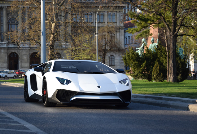 Lamborghini Aventador LP750-4 SuperVeloce