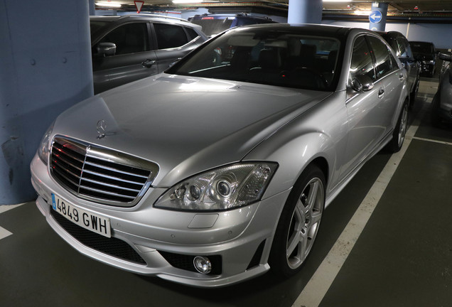 Mercedes-Benz S 63 AMG W221