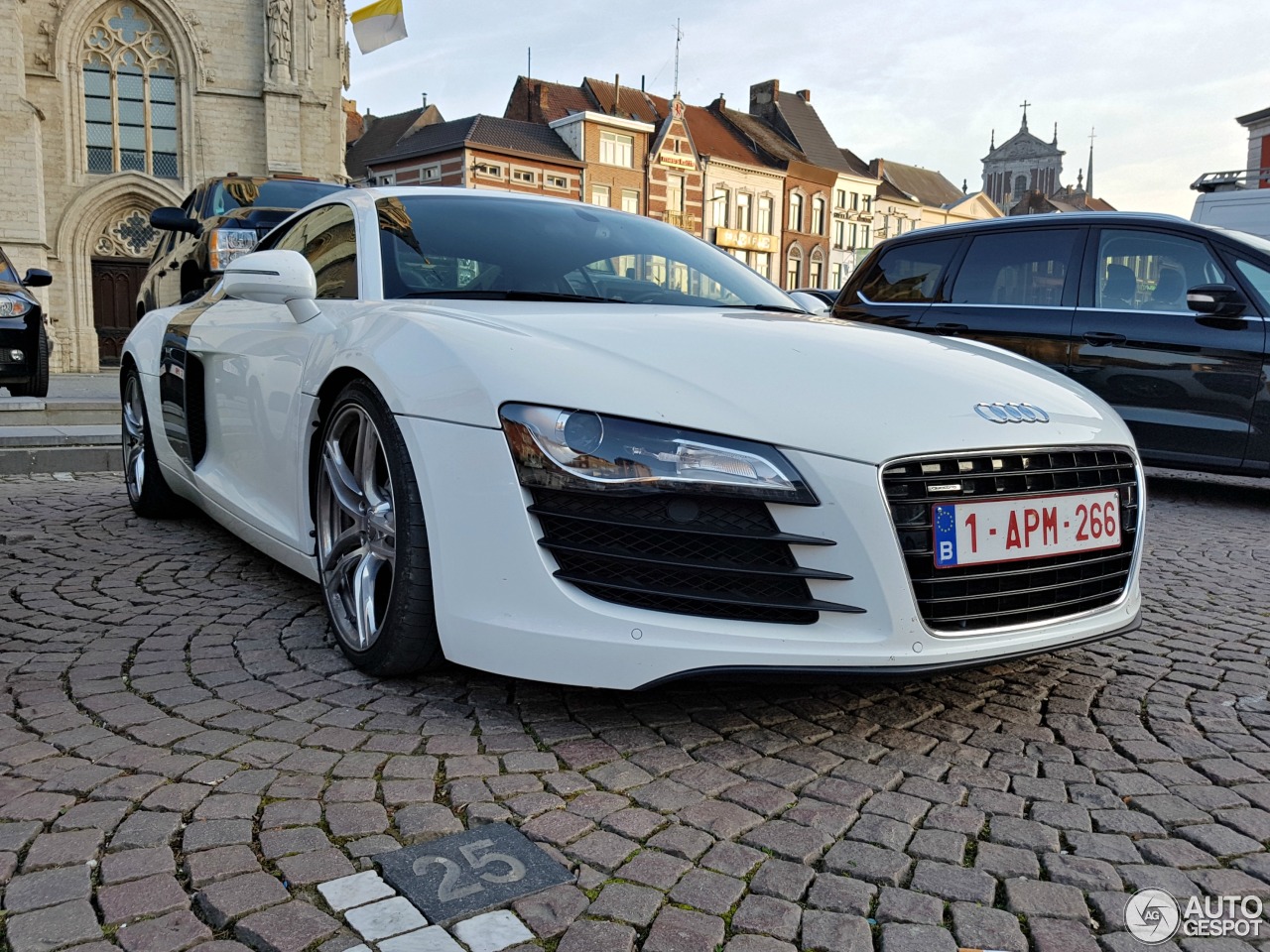 Audi R8