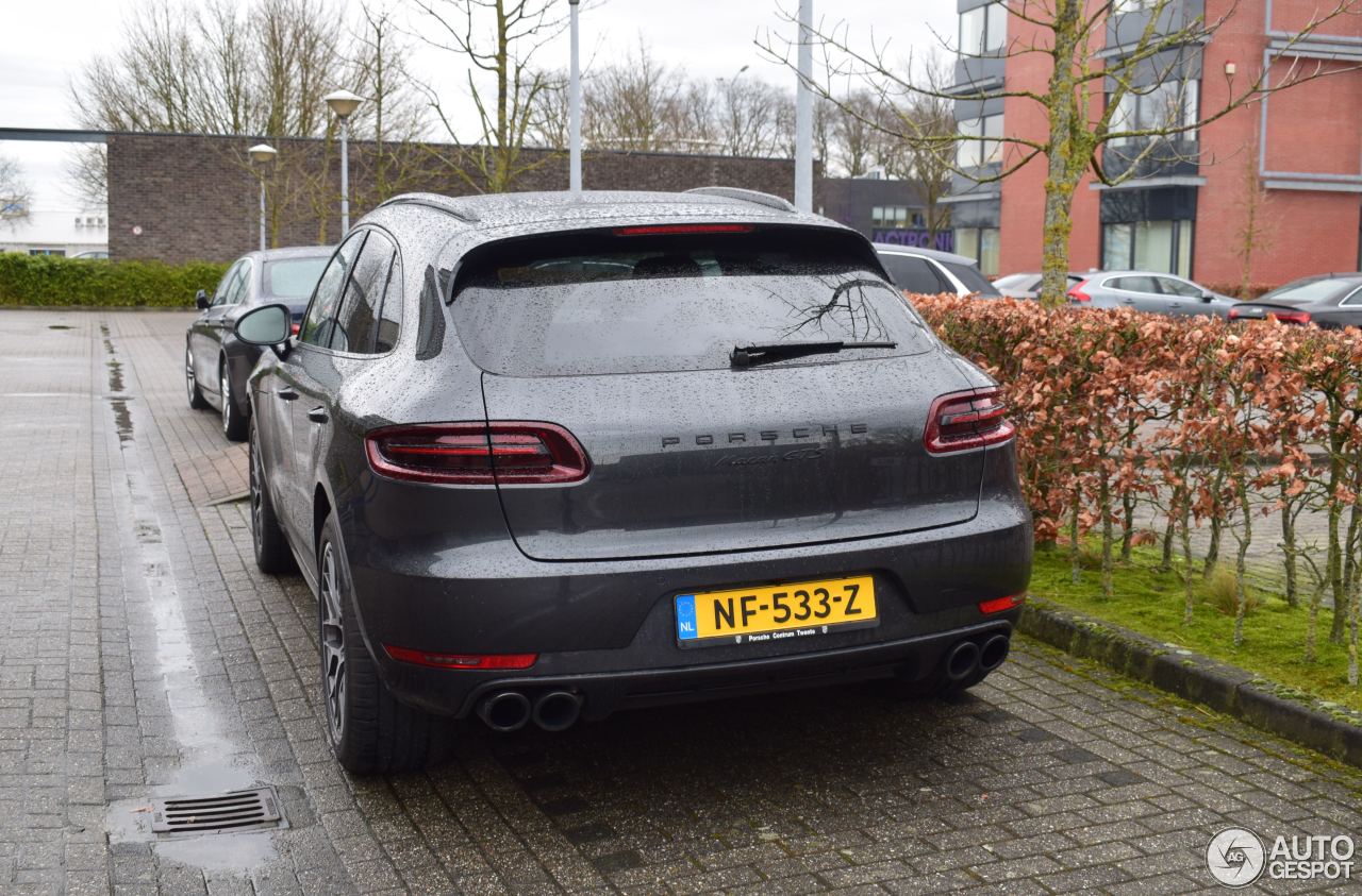 Porsche 95B Macan GTS