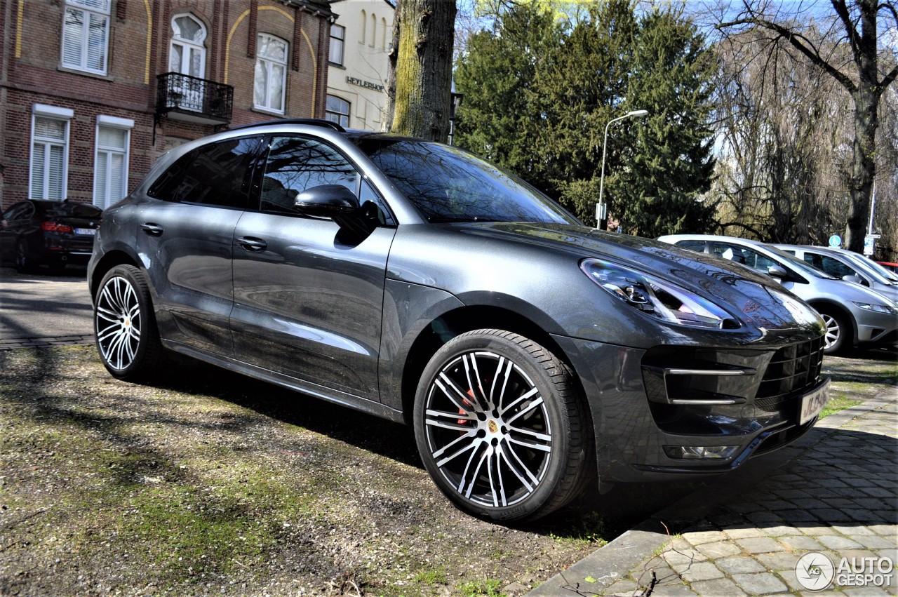 Porsche 95B Macan Turbo