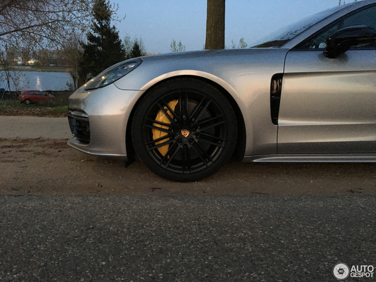 Porsche 971 Panamera Turbo