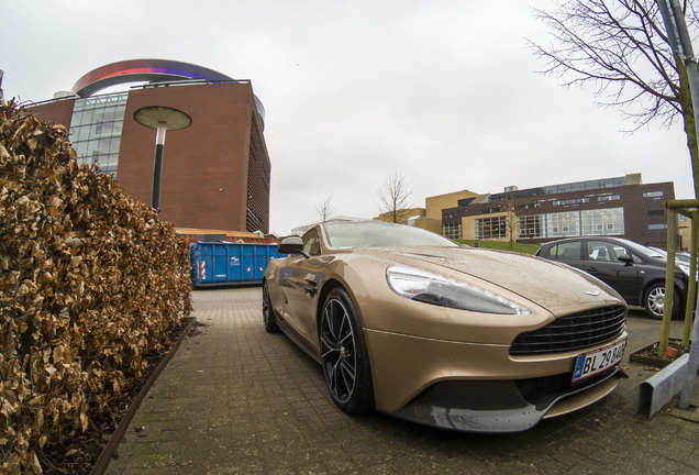 Aston Martin Vanquish 2013