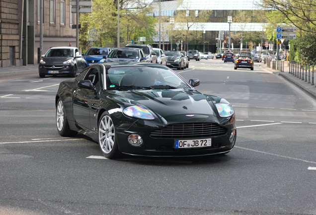 Aston Martin Vanquish S Ultimate Edition