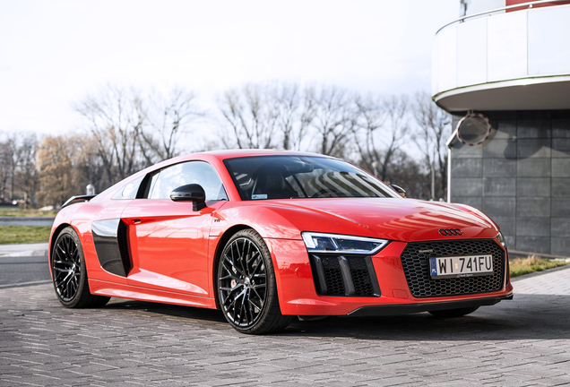 Audi R8 V10 Plus 2015