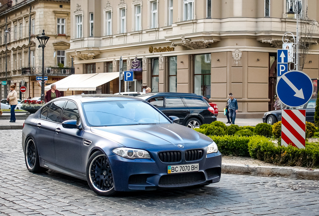 BMW M5 F10 2011