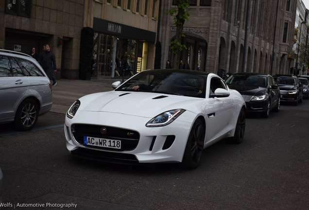 Jaguar F-TYPE S Coupé