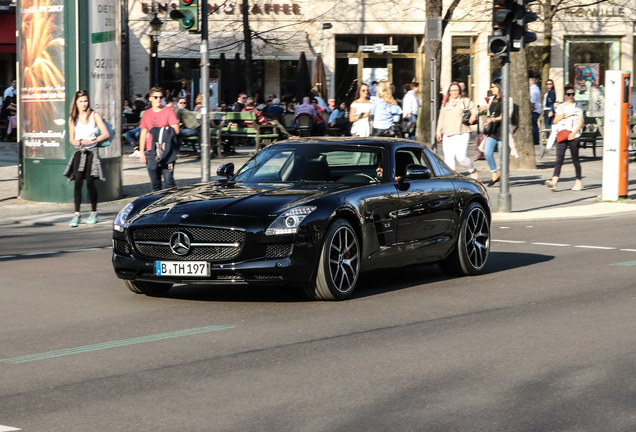 Mercedes-Benz SLS AMG GT