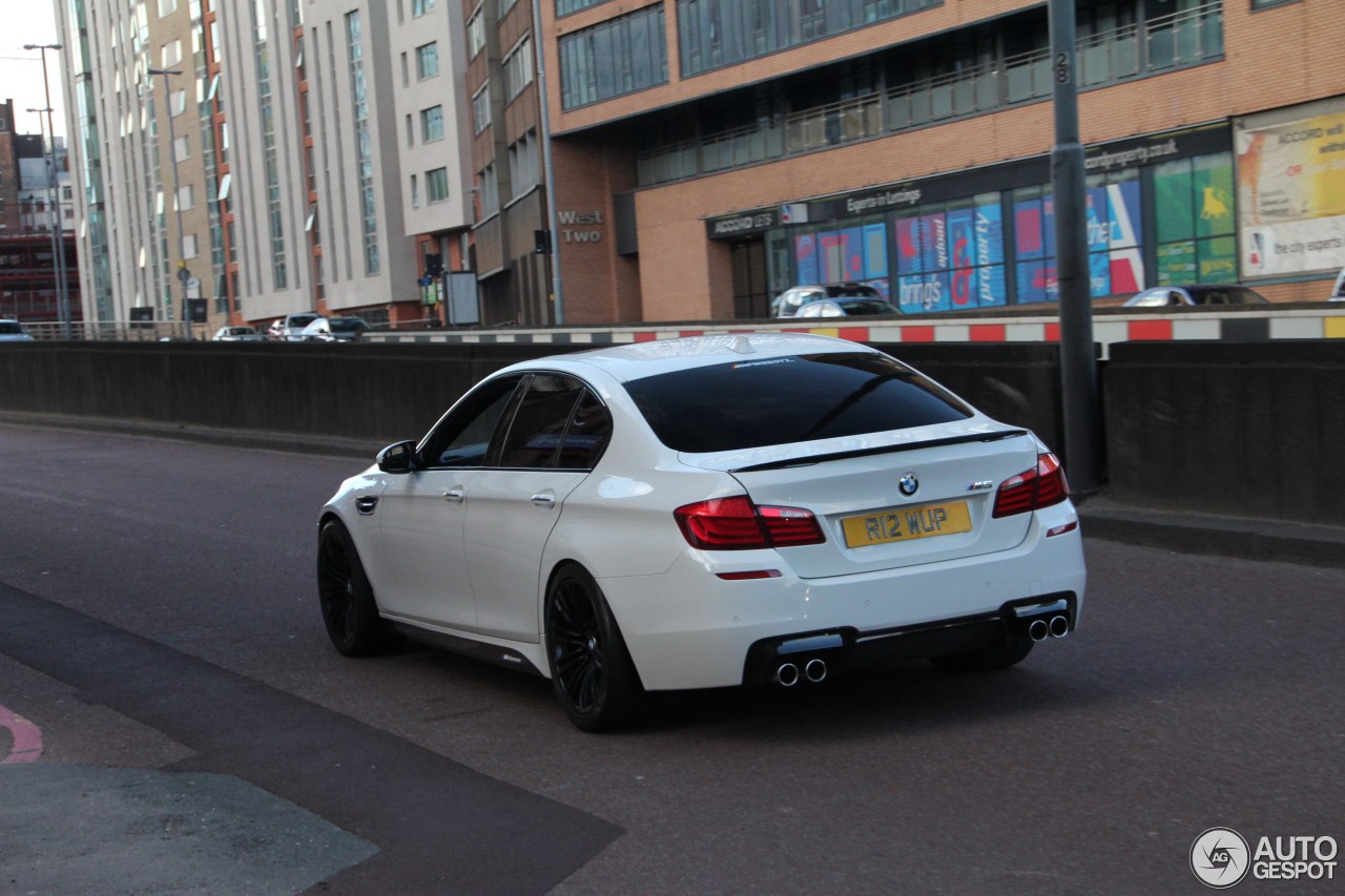 BMW M5 F10 2011