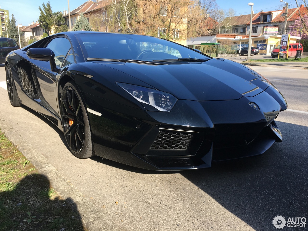 Lamborghini Aventador LP700-4