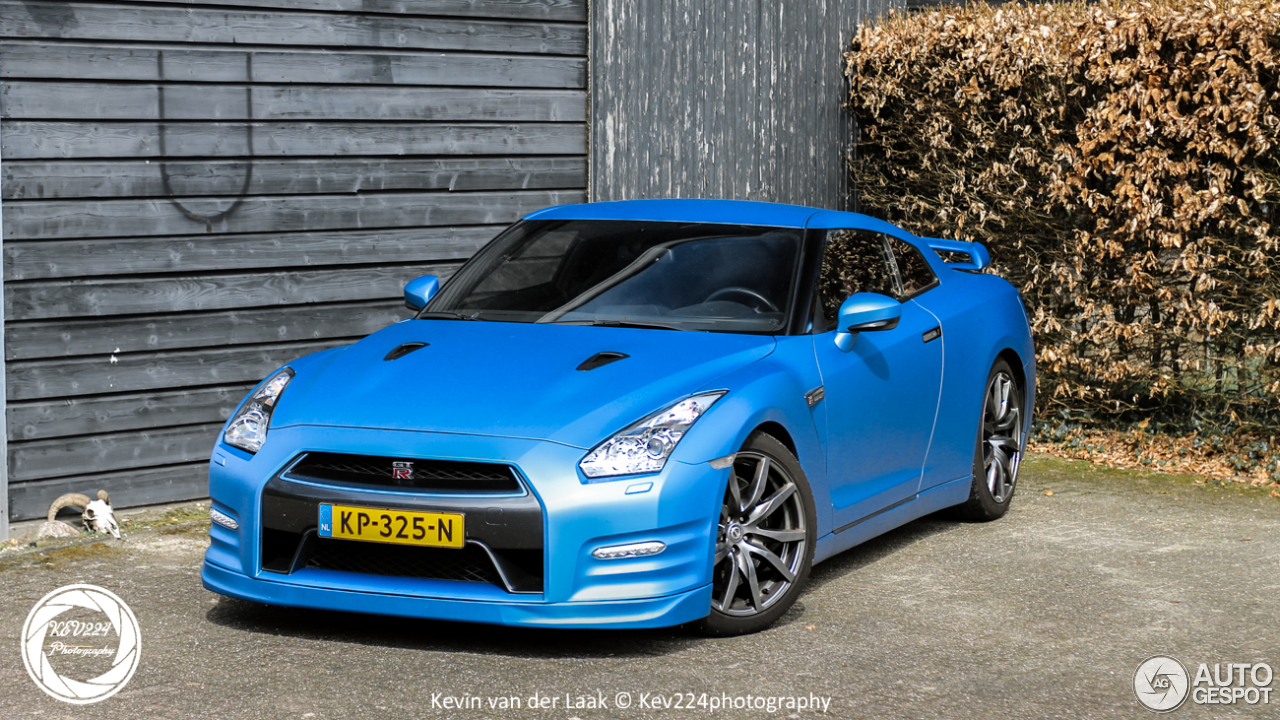 Nissan GT-R 2011