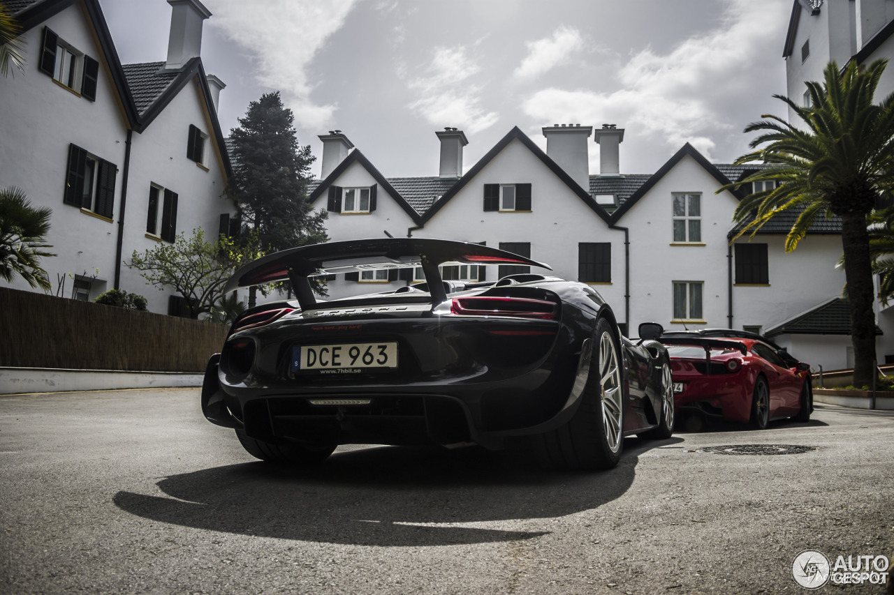 Porsche 918 Spyder Weissach Package