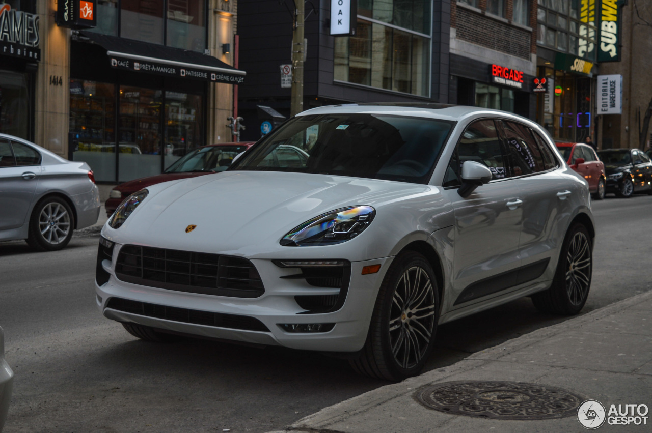 Porsche 95B Macan GTS