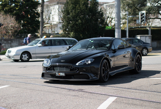 Aston Martin Vantage GT8