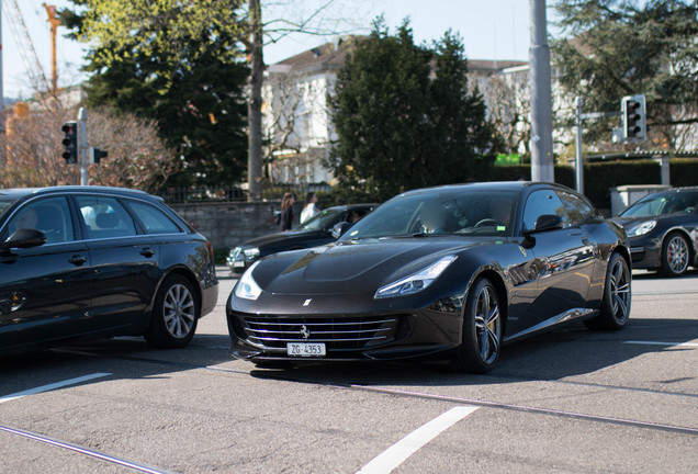 Ferrari GTC4Lusso