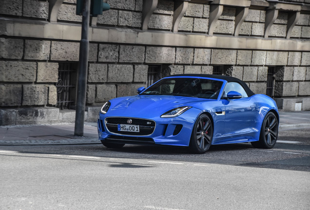 Jaguar F-TYPE S AWD Convertible British Design Edition