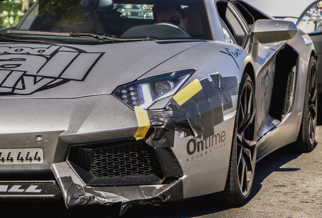 Lamborghini Aventador LP700-4