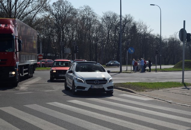 Mercedes-Benz A 45 AMG Edition 1