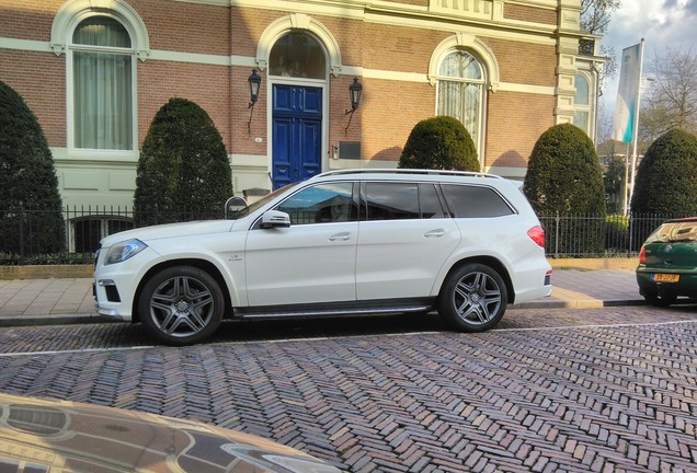 Mercedes-Benz GL 63 AMG X166