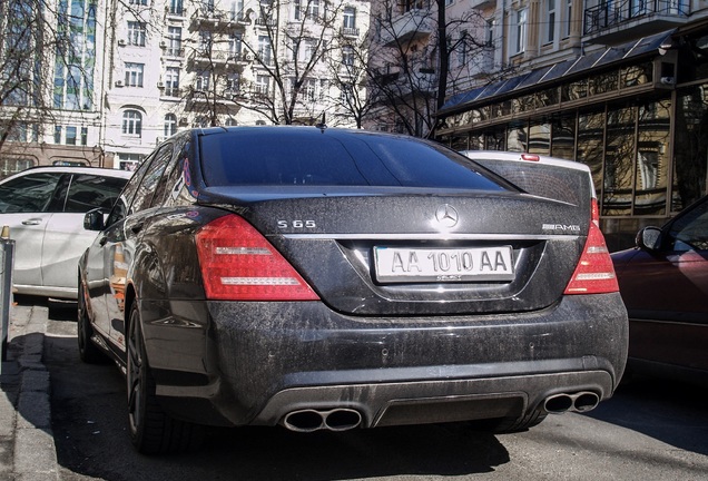 Mercedes-Benz S 65 AMG V221 2010