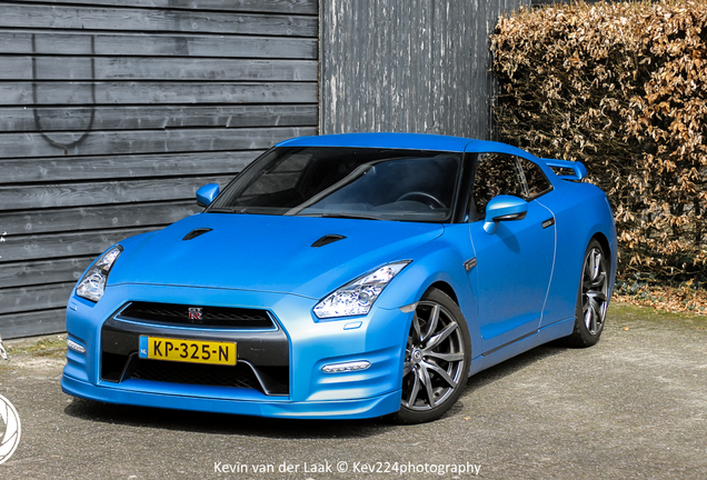 Nissan GT-R 2011