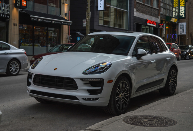 Porsche 95B Macan GTS