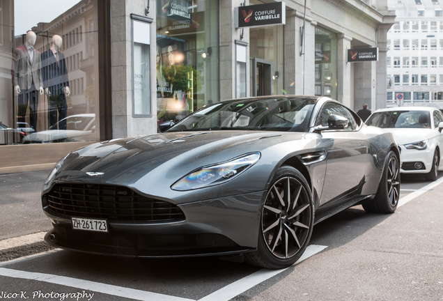 Aston Martin DB11