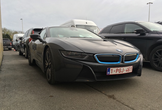 BMW i8